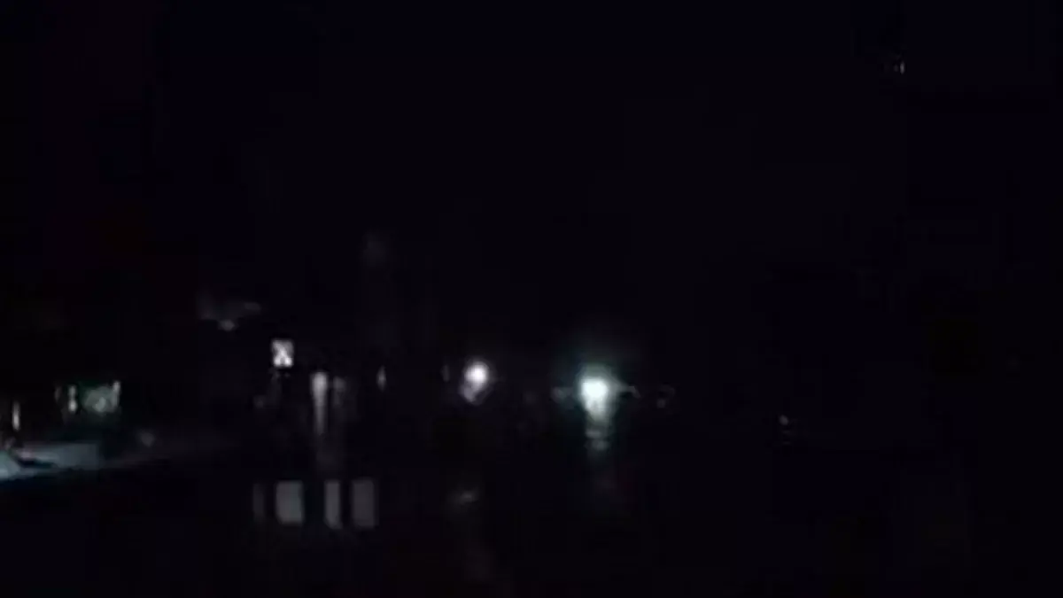 अमृतसर और गुरदासपुर में धमाकों की आवाज के बाद फिर किया गया ब्लैकआउट