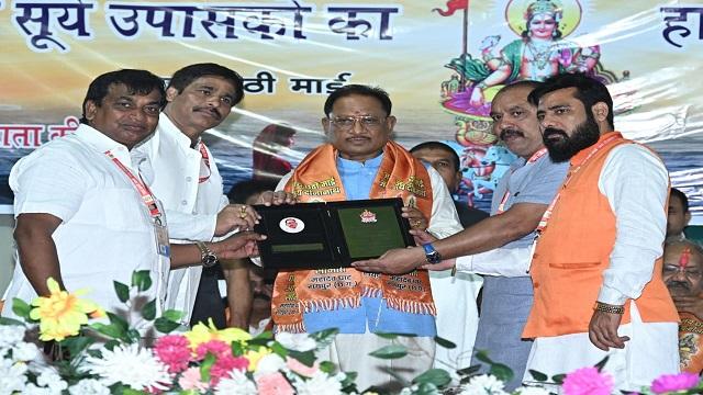 मानव को प्रकृति से जोड़ने का पर्व है सूर्य आराधना छठ पूजन- मुख्यमंत्री  साय