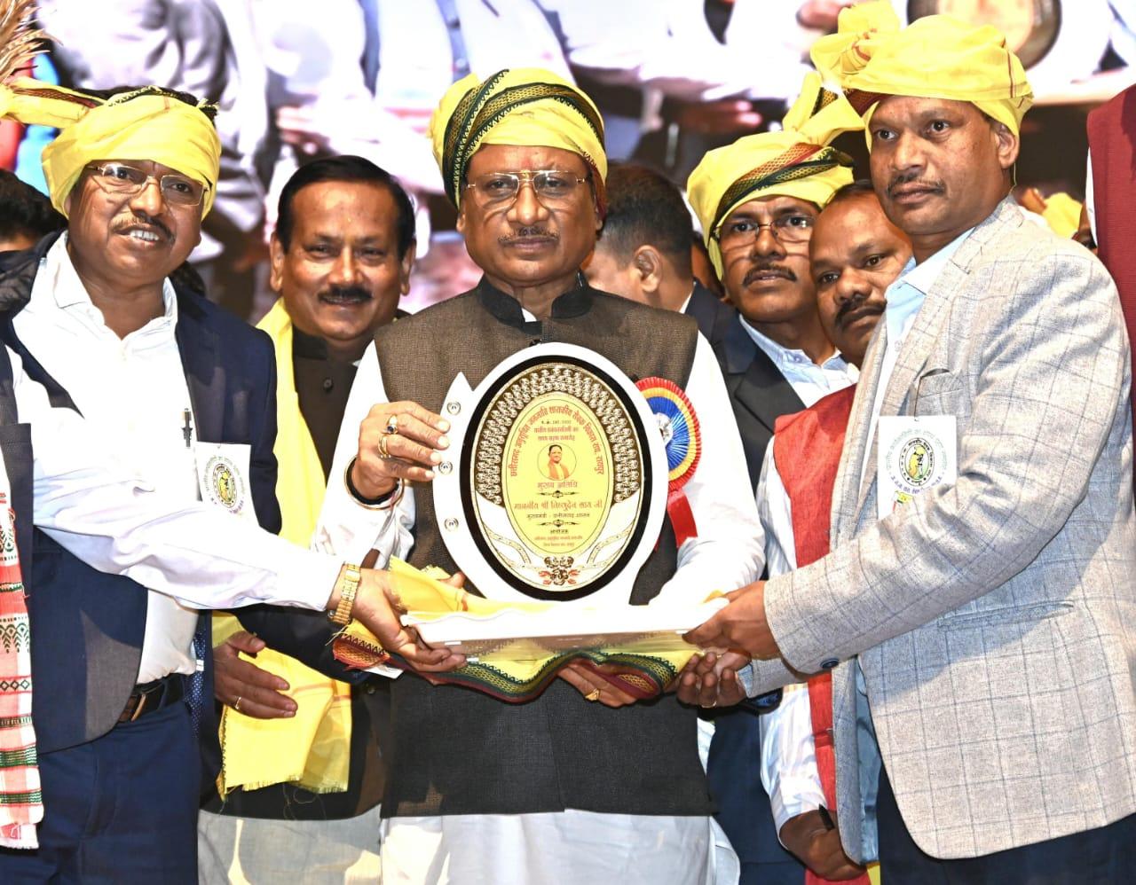 अनुसूचित जनजाति समाज हमारी सांस्कृतिक धरोहर और परंपराओं का संवाहक -मुख्यमंत्री विष्णु देव साय