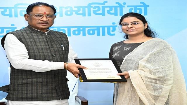 प्रदेश में सुशासन स्थापित करने के हमारे लक्ष्य को हासिल करने में युवा पीढ़ी की महत्वपूर्ण भूमिका - मुख्यमंत्री  विष्णुदेव साय