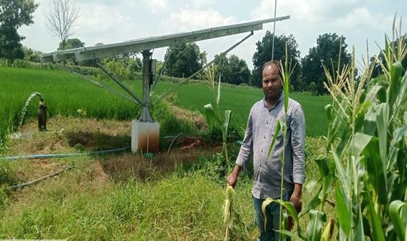 सौर सुजला योजना से किसानों की आर्थिक स्थिति बेहतर बन रही, पर्यावरण के लिए भी एक सकारात्मक कदम