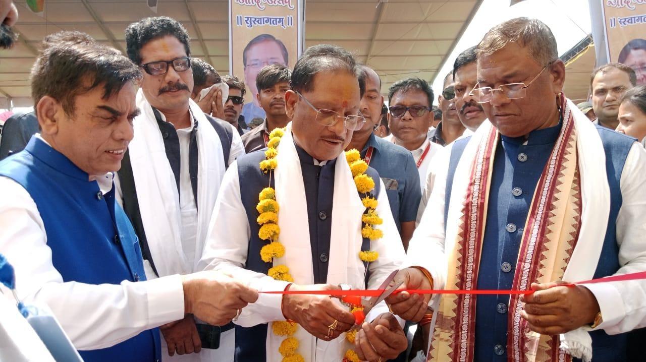 मुख्यमंत्री  विष्णुदेव साय ने मंडला के रामनगर में किया सातवे आदि उत्सव का शुभारंभ