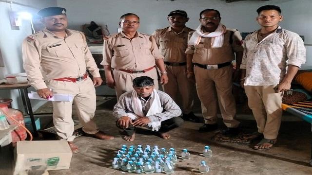 125 लीटर अवैध शराब एवं वाहन जब्त