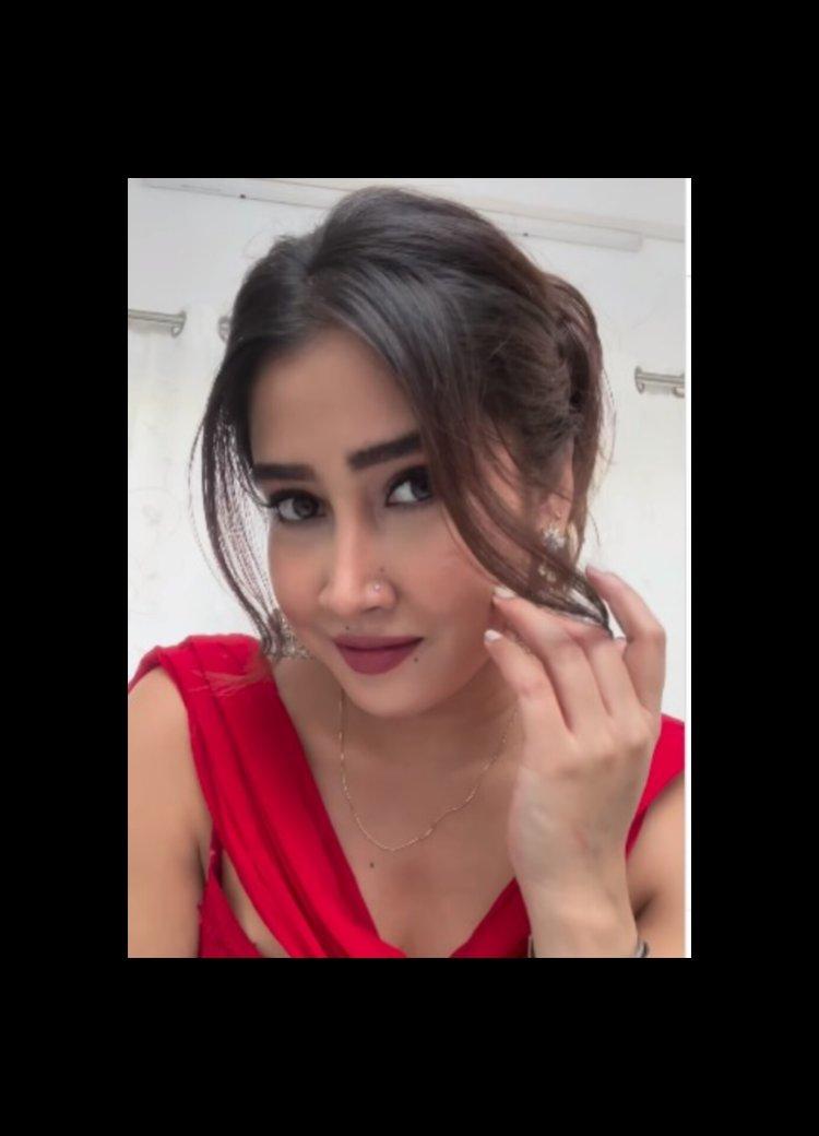 सोफिया अंसारी" की बलखाती अदाएं देख फैंस हुए पागल, वीडियो ने मचाया इंटरनेट पर मचाया तहलका