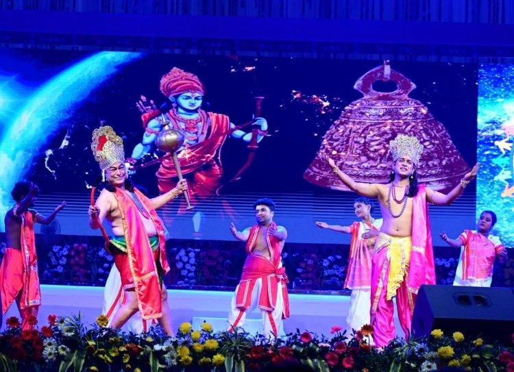 युवा महोत्सव में युवा कलाकारों ने बिखेरी छत्तीसगढ़ की सांस्कृतिक छटा, राम मंदिर निर्माण की संघर्ष गाथा का जीवंत मंचन