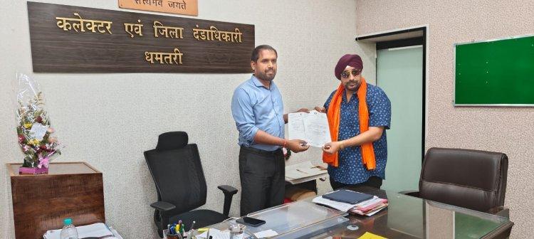 न.प.अध्यक्ष बलजीत छाबड़ा ने कलेक्टर को सौंपा ज्ञापन