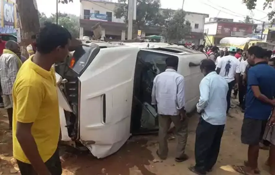 स्कॉर्पियो ने 3 लोगों को कुचला, मौत