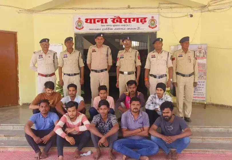 फ्रॉड के पैसों को खाते में रखने वाले 10 बैंक ग्राहक अरेस्ट