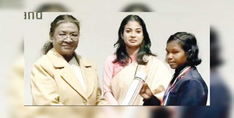 कोंडागांव की हेमबती नाग प्रधानमंत्री राष्ट्रीय बाल पुरस्कार से सम्मानित
