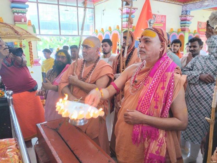 शंकराचार्य स्वरूपानंद सरस्वती की मूर्ति का अनावरण कल