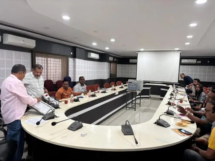 व्यय लेखा संधारण के संबंध नगरीय निकायों के अभ्यर्थियों के साथ हुई बैठक