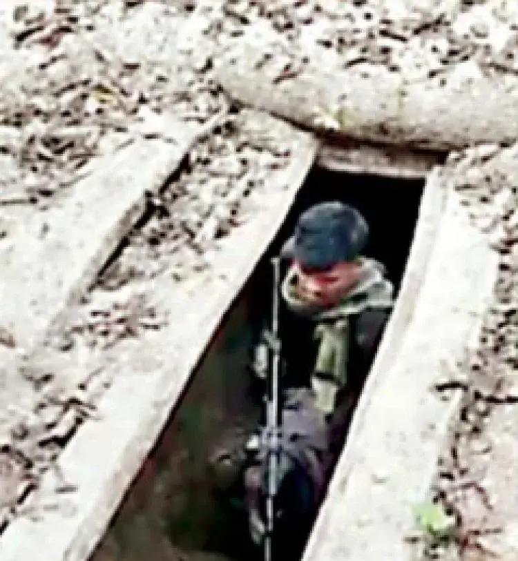 हमास आतंकियों की तरह नक्सलियों ने सुरंग में बनाया था ठिकाना