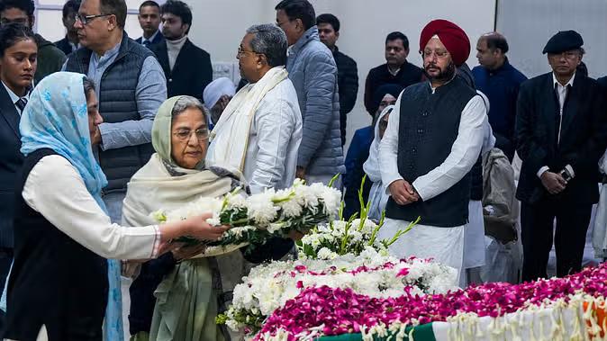 पंचतत्व में विलीन हुए मनमोहन सिंह