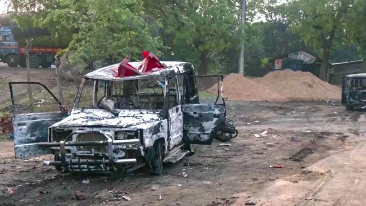 मुर्शिदाबाद हिंसा में 500 हिंदू परिवारों का पलायन BSF पर फायरिंग