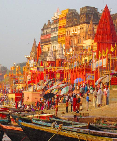 महाशिवरात्रि से पहले काशी में श्रद्धालुओं का तांता, दर्शन के लिए पहुंच रहे श्रद्धालु