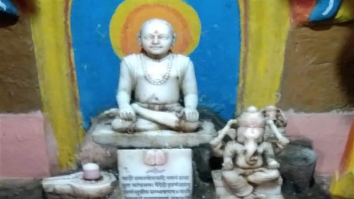 04_08_2022-sant_goswami_tulsidas_jayanti